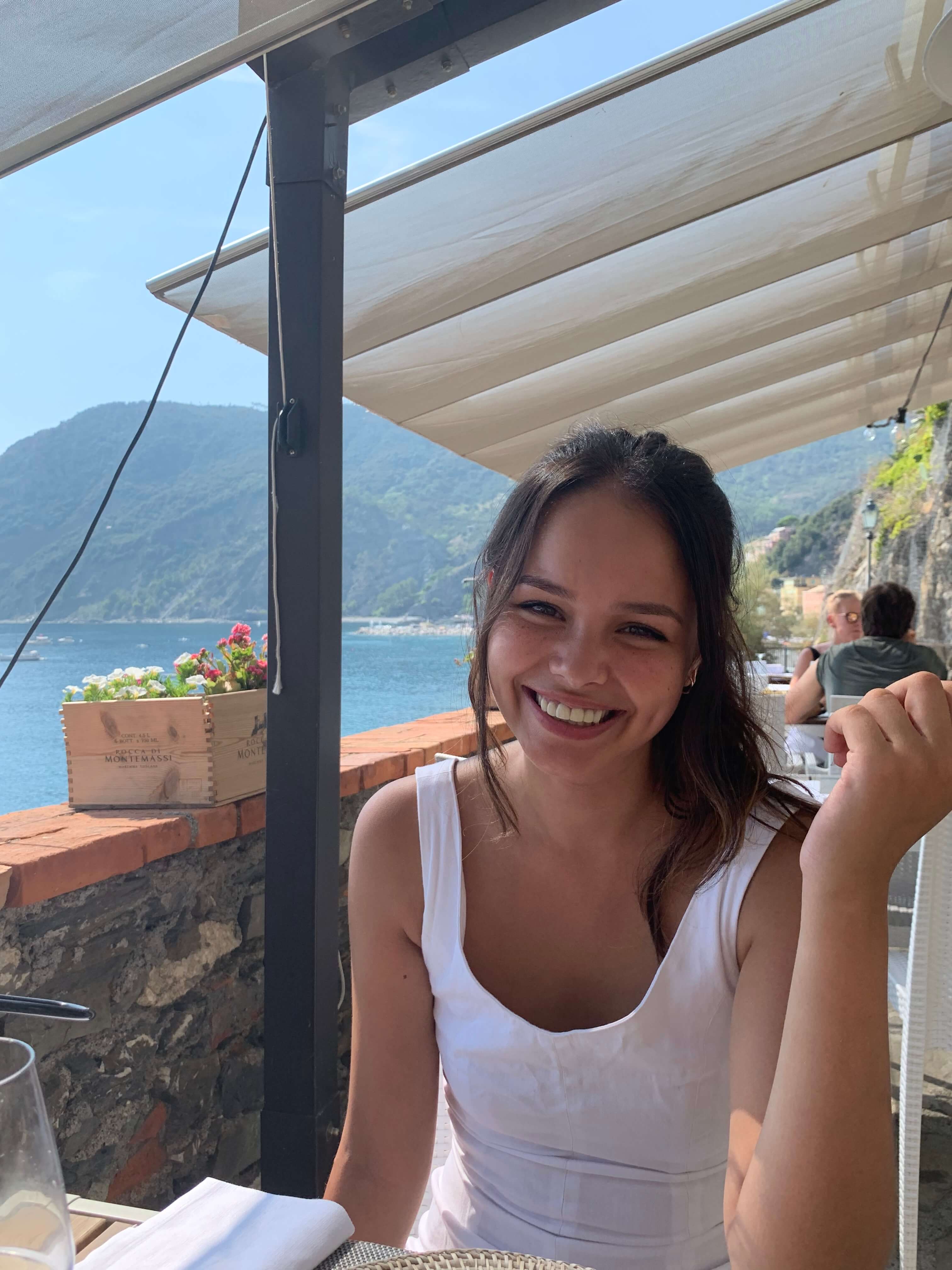 Eva Eva